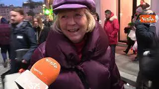 Festa dell'Immacolata, le voci a piazza di Spagna: "Non ho visto il Papa, ma prego la Madonna"