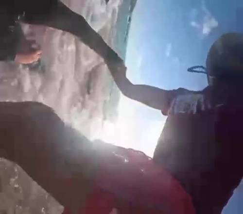 Il video choc dell'attacco dello squalo in Australia