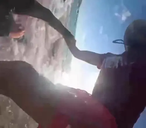 Il video choc dell'attacco dello squalo in Australia