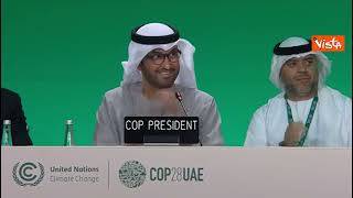 Alla Cop28 trovato l'accordo su combustibili fossili, l'applauso dell'assemblea