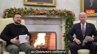 L'abbraccio tra Zelensky e Biden nello studio ovale