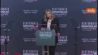 Meloni ricorda Berlusconi: "Centrodestra unito da 30 anni grazie a lui". Lungo applauso ad Atreju