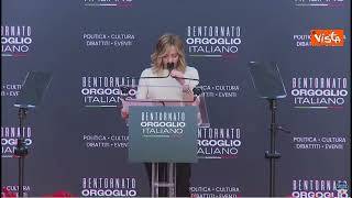 Meloni scherza: "Al Governo da 14 mesi, mi sembrano 14 anni..."