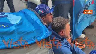 Ex Ilva, presidio dei lavoratori a Palazzo Chigi: "Governo sveglia, vogliamo risposte"