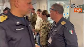 La Russa incontra i feriti di Gaza a bordo della Nave Vulcano della Marina Militare
