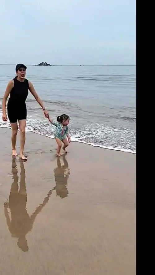 L'attacco del coccodrillo, orrore in mare: gli ultimi istanti di vita della vittima