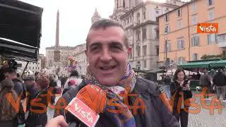 Mercatino di Natale a piazza Navona, ecco cosa ne pensano romani e turisti: "Una volta era meglio"