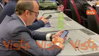 Fontana fa gli auguri alla stampa parlamentare, le immagini