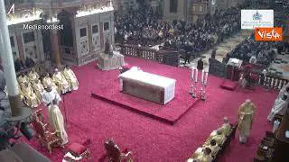 Blitz di Ultima generazione nella chiesa di Sant'Antonio a Padova nella notte di Natale