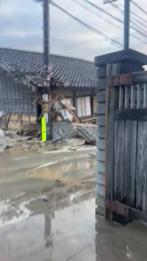 Terremoto in Giappone: danni nella penisola di Noto
