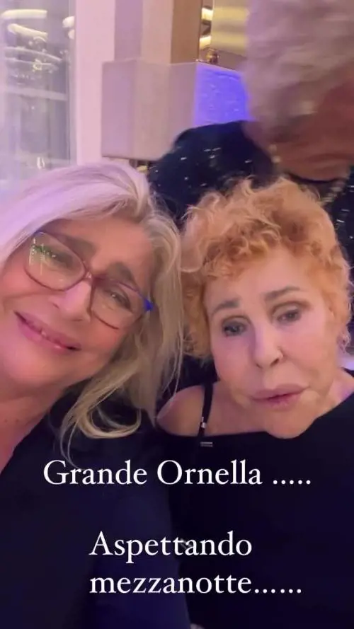 Il video dell'ultimo dell'anno di Mara Venier e Ornella Muti