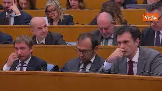 Meloni: "Tassa extraprofitti? Critica chi fa regali a banche"