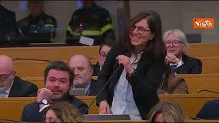 "Sto a morì ragà", la battuta di Meloni dopo tre ore conferenza stampa