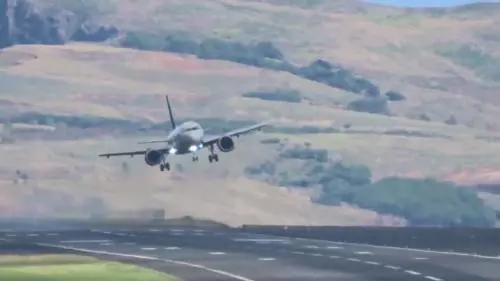 Aereo, guasto al motore in fase di atterraggio: la manovra del pilota
