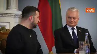 Zelensky in visita a sorpresa in Lituania