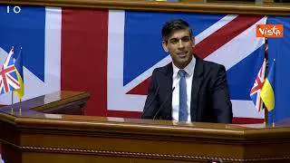 Sunak al Parlamento di Kiev: "Slava Ukraïni". Standing ovation della Rada