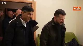 Il viaggio in treno, l'incontro con Zelensky e la visita ai soldati feriti. Il premier Sunak a Kiev