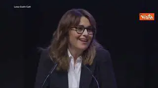 Paola Cortellesi e il patriarcato nelle fiabe classiche: "Biancaneve era la colf dei sette nani"