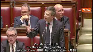 Rampelli interrompe intervento fiume di Lupi: "Avete 10 minuti per parlare, non esagerate"