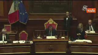 Autonomia differenziata, via libera del Senato. Da banchi opposizione parte inno Mameli durante voto