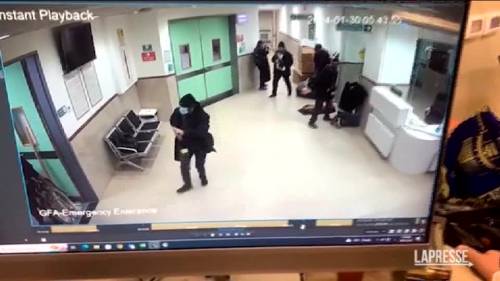 Raid israeliano in un ospedale: i soldati travestiti da medici