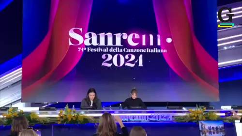 Alessandra Amoroso si commuove a Sanremo: "Io investita da valanga d'odio"