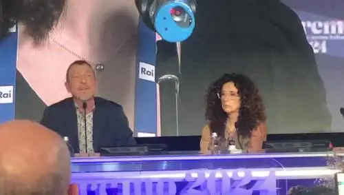 Sanremo, lo sfogo di Amadeus su John Travolta