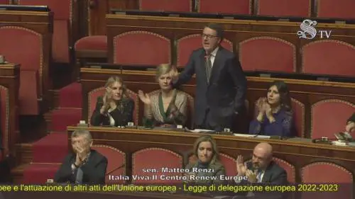 Botta e risposta in Senato tra Matteo Renzi e l'ex portavoce Filippo sensi