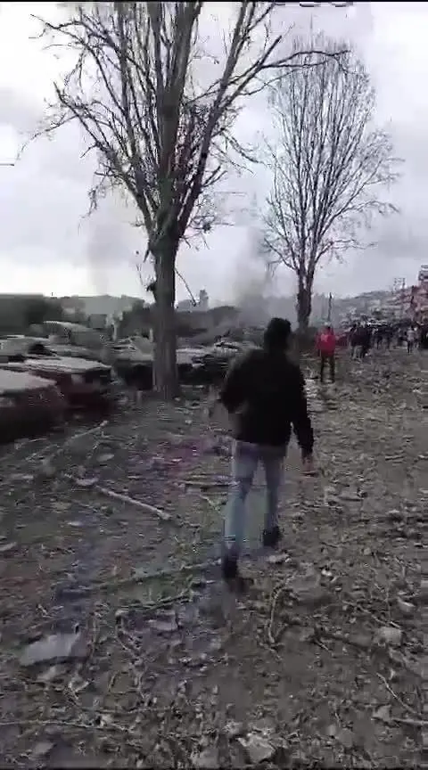 I raid israeliani contro le postazioni di Hezbollah in Libano