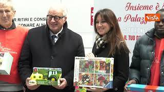 Regione Lombardia consegna a Caritas Ambrosiana doni raccolti con "Giocattolo sospeso"