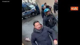 Corteo a Pisa pro Palestina, manifestanti caricati dalla Polizia