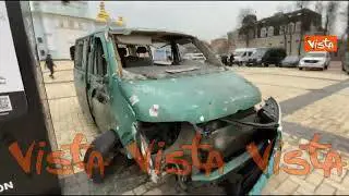 Due anni di guerra in Ucraina, in piazza Mykhailivska a Kiev i mezzi russi catturati dagli ucraini