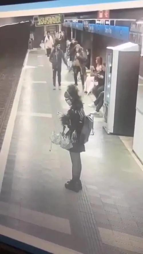 Aggressioni choc a Barcellona: la furia del magrebino in stazione