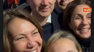 Regionali Sardegna, vince Todde. I festeggiamenti di Conte tra brindisi e canti