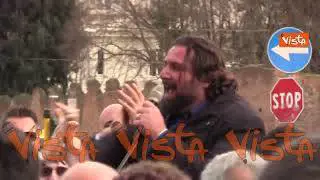 La protesta degli Ncc davanti al Ministero delle Infrastrutture e dei Trasporti, le immagini