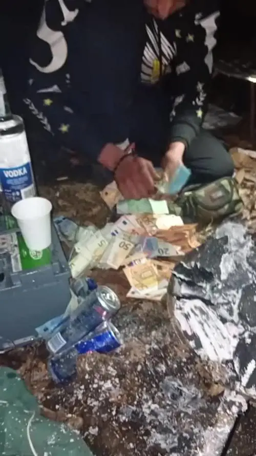 Lo spaccio in diretta sui social dai boschetti della droga