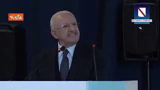 De Luca: Alla Regione Campania ci starò ancora a lungo, rassegnatevi