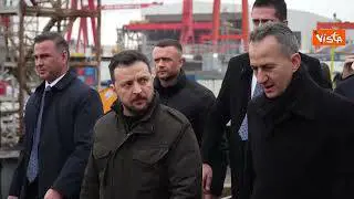 Zelensky visita cantiere navale a Istanbul, ecco le immagini
