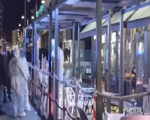 Frosinone, spari davanti a un bar: i rilievi della polizia