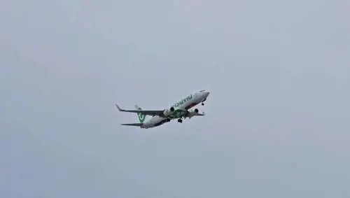 Maltempo, a Bari un aereo non riesce ad atterrare: il video choc
