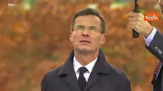 Issata la bandiera svedese alla Nato