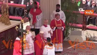 Attentato a Mosca, Papa Francesco: "Atto vile che offende Dio che ha detto 'non uccidere'"