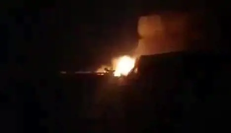 Siria, nella notte raid israeliani ad Aleppo: decine di morti e feriti