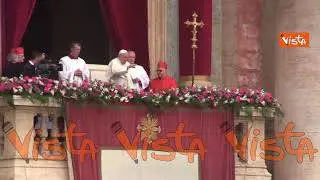 La benedizione Urbi et Orbi di Papa Francesco nel giorno di Pasqua