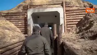 Zelensky ispeziona le trincee nella regione di Chernihiv