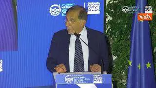 La Russa scherza al Blue Forum: Ora leggo anche qualche riga del discorso che mi hanno preparato