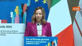 Meloni: Cattivi maestri hanno denigrato genitorialità