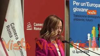 Meloni: "Dobbiamo invertire la tendenza drammatica della denatalità"