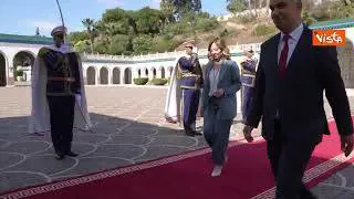 Meloni in Tunisia, ecco le immagini dell'arrivo