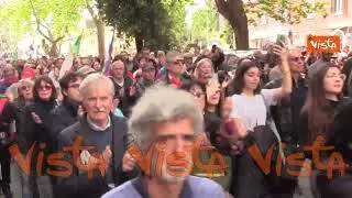 Festa della Liberazione, il corteo dell'Anpi canta Bella Ciao